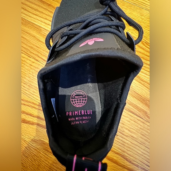 Pre-Owned Adidas NMD R1 PrimeBlue Black/Solar Pink - Picture 9 of 11